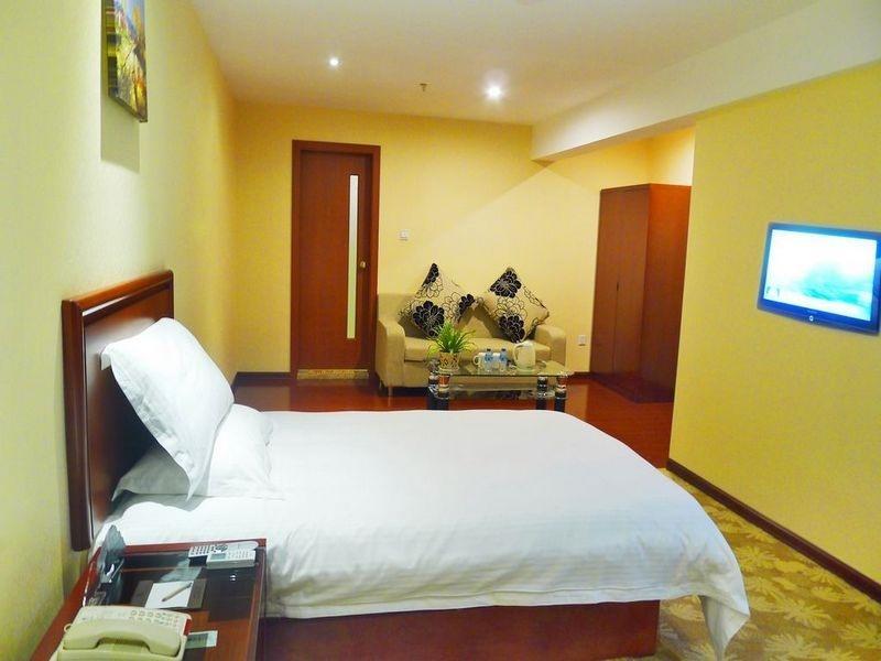 Greentree Inn Guiyang Court Street West Zhongshan Road Subway Station Business Hotel Exterior foto